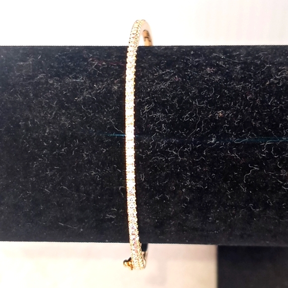 Nordstrom Gold Cubic Zirconia Bangle Bracelet - Picture 4 of 13